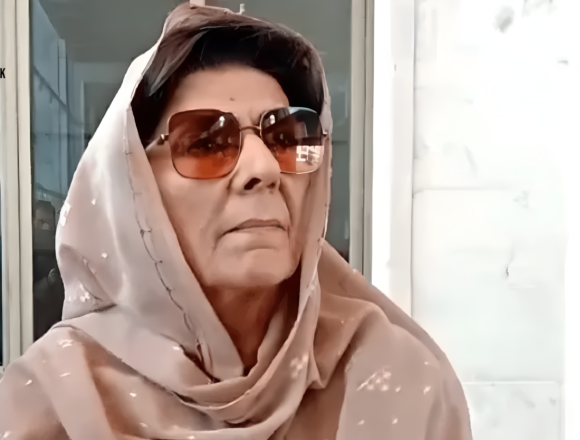Aleema Khan and Two Sisters of Imran Khan Aleema Khan and Two Sisters of Imran Khan